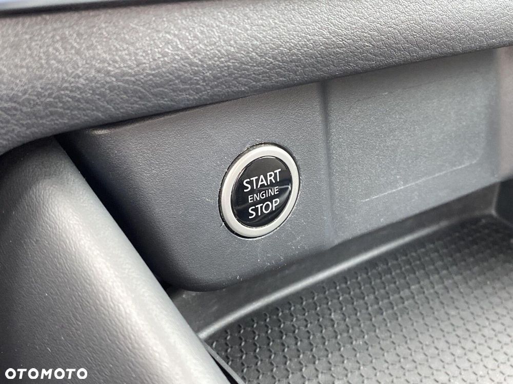 Nissan Qashqai 1.3 DIG-T N-Connecta - 30