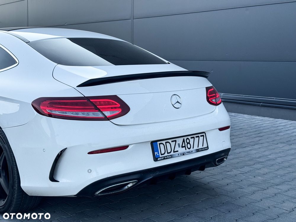 Mercedes-Benz Klasa C 220 d 9G-Tronic - 8