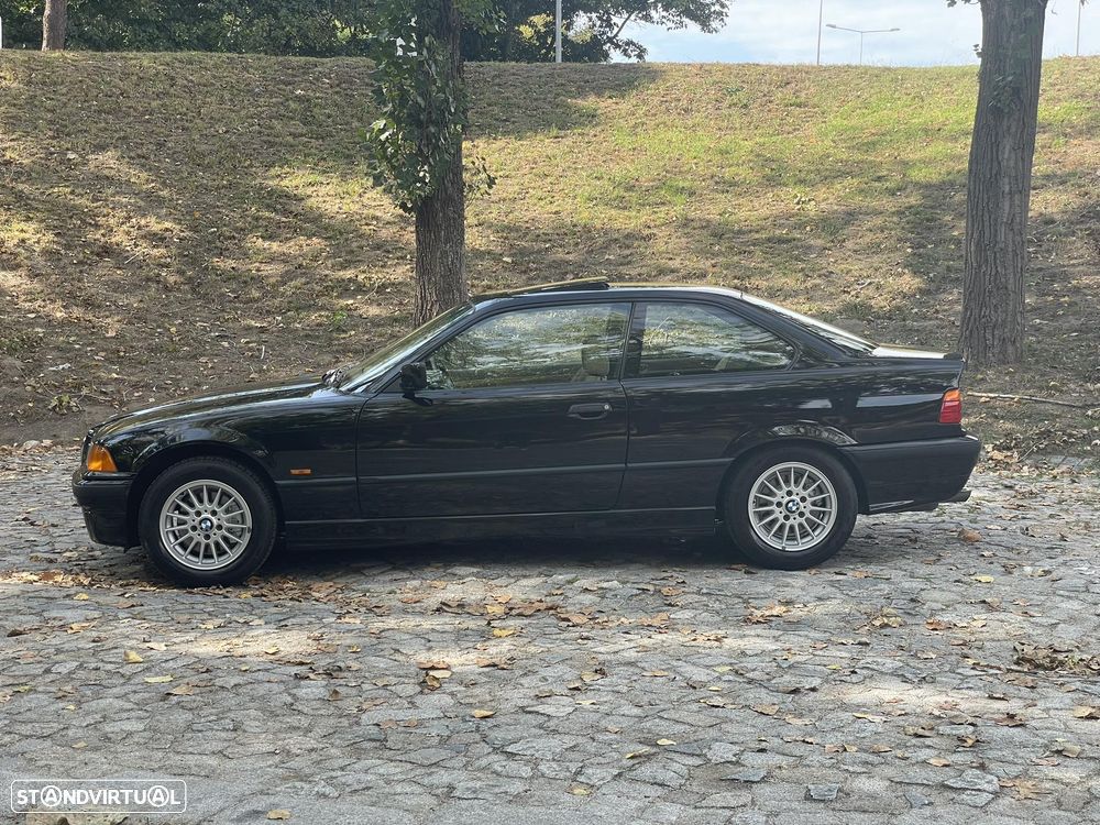 BMW 323 - 52