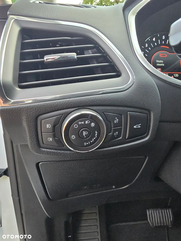 Ford S-Max 2.0 EcoBlue Titanium - 20