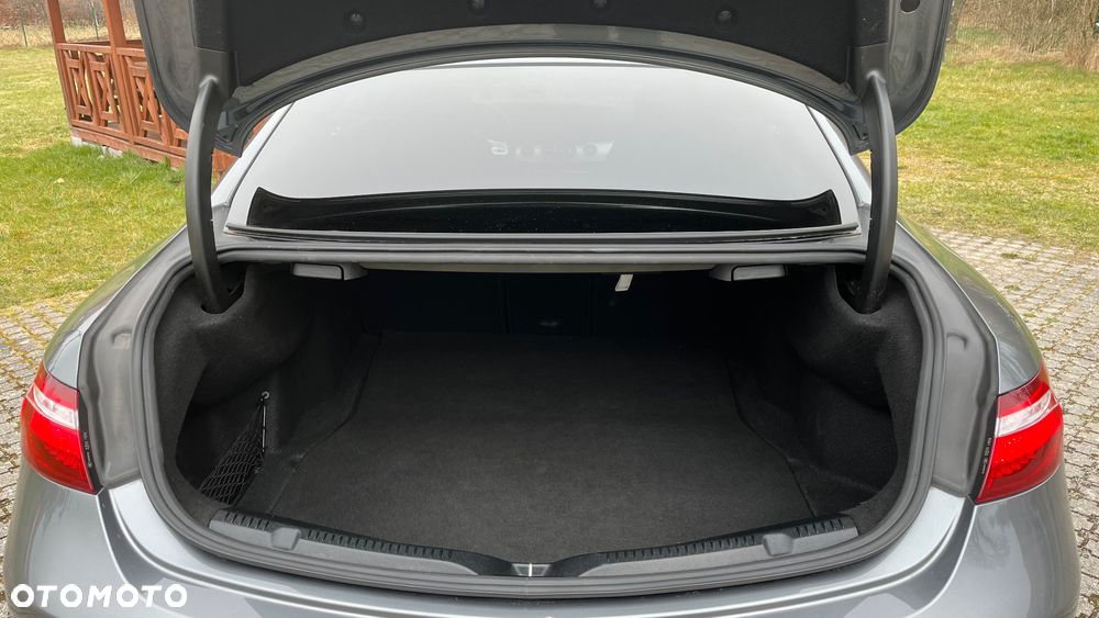 Mercedes-Benz Klasa E 300 d 9G-TRONIC - 13