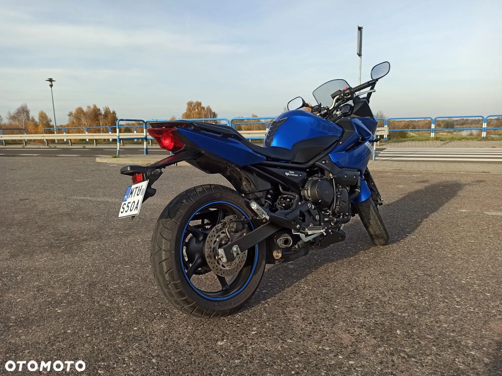 Yamaha XJ - 8