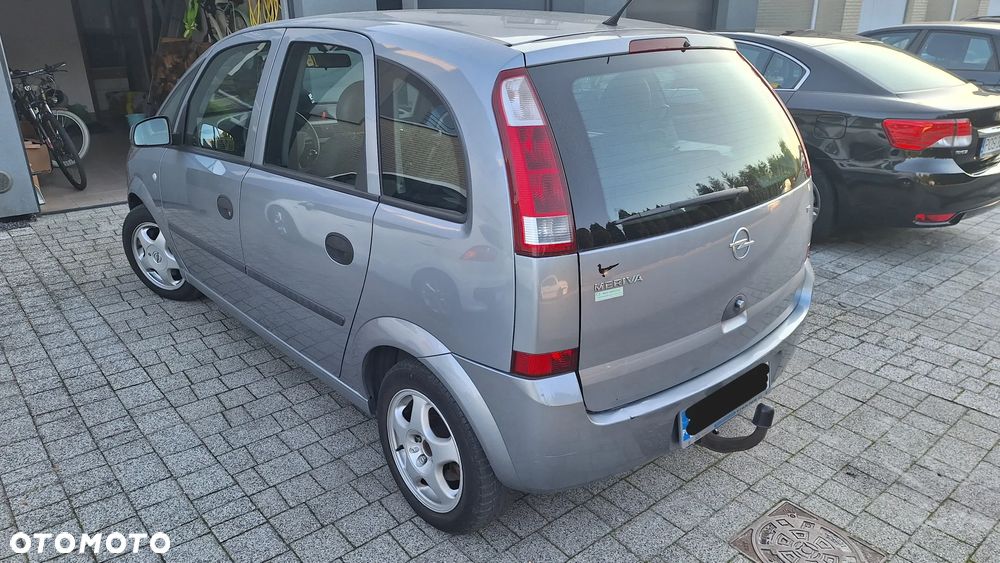Opel Meriva - 12
