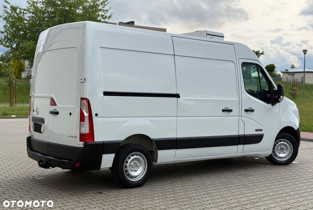 Nissan NV 400 - 11