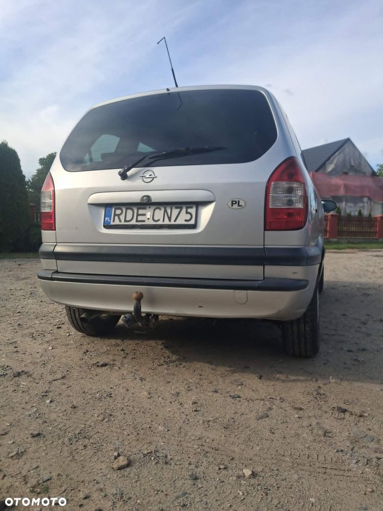 Opel Zafira 2.0 DTI Comfort - 2