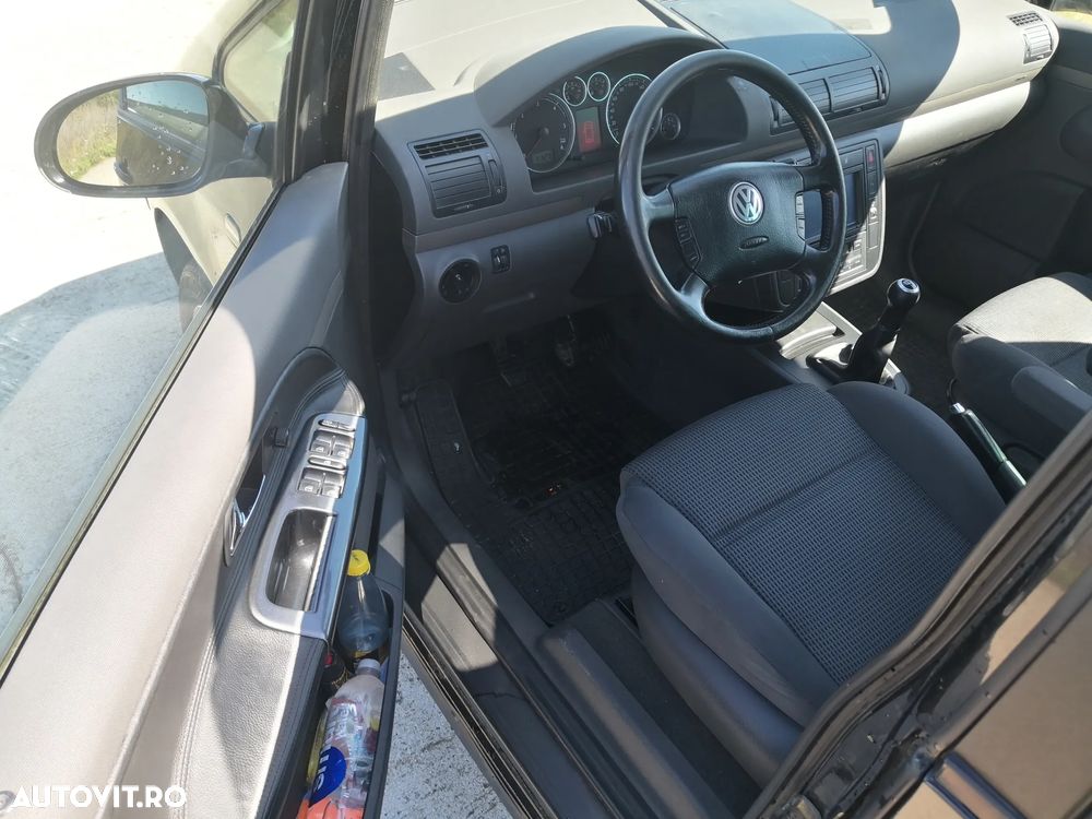 Volkswagen Sharan 1.9 TDI 4Motion Highline - 15