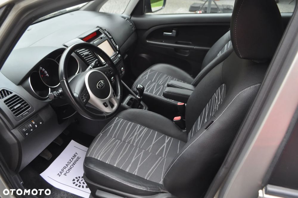 Kia Venga 1.4 CVVT Business Line - 19