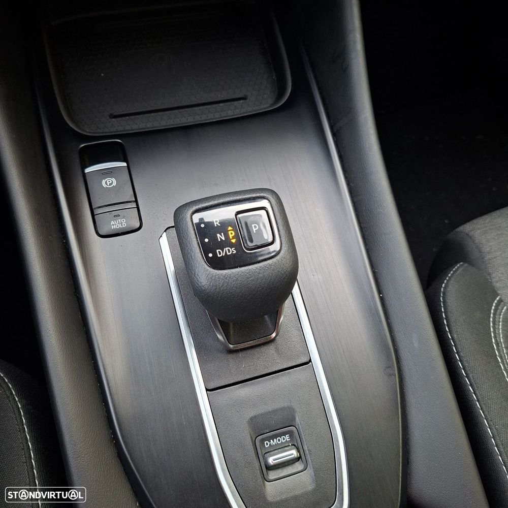 Nissan Qashqai 1.3 DIG-T N-Connecta LED Xtronic - 13