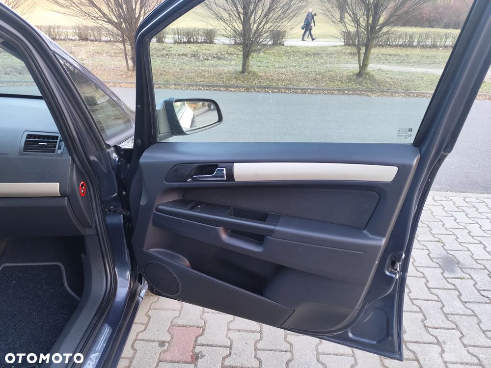 Opel Zafira 1.6 Edition - 22