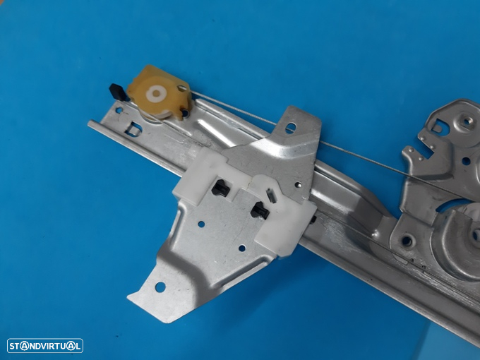 Elevador levanta vidros Peugeot 308 (2008-2014) NOVO - 2