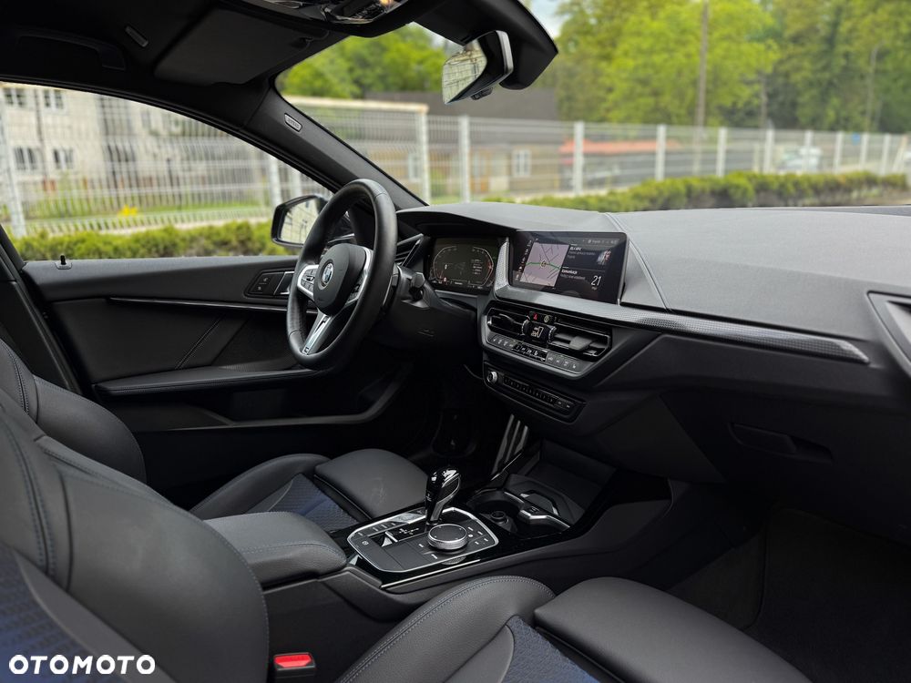 BMW Seria 1 120d xDrive M Sport sport - 12