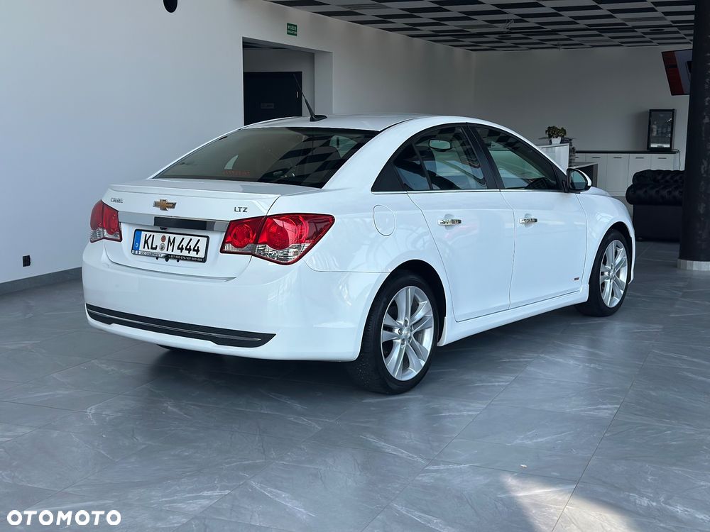 Chevrolet Cruze - 9