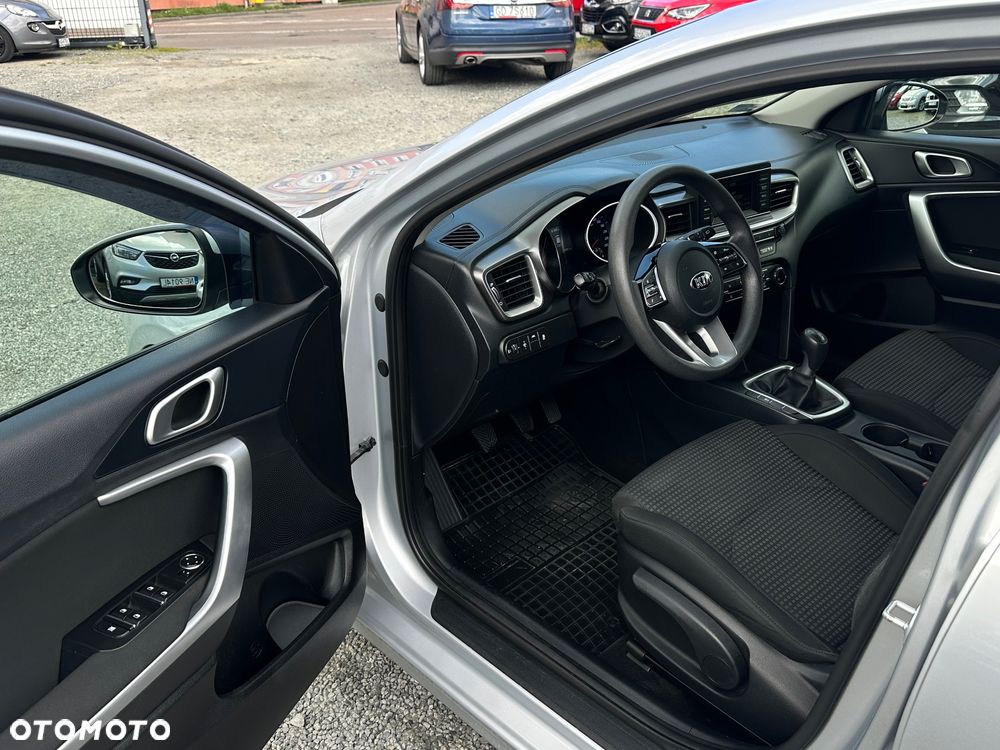 Kia Ceed 1.6 CRDi SCR L - 12