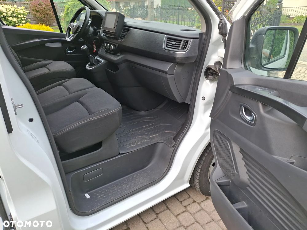 Renault Trafic - 17