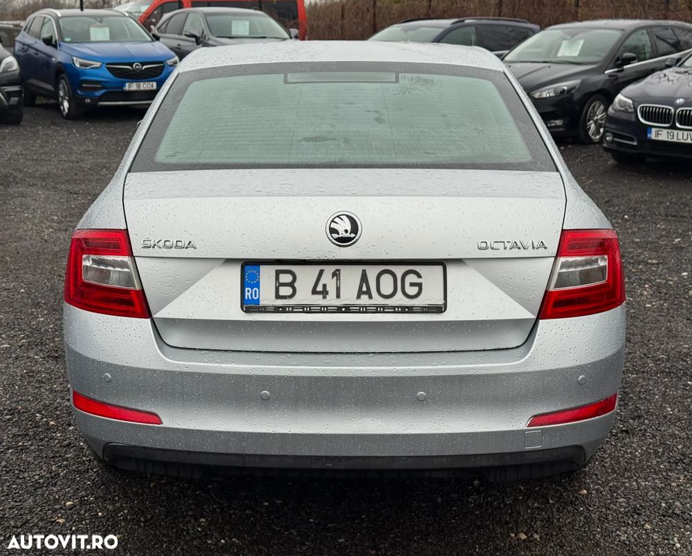 Skoda Octavia 1.6 TDI DSG Ambition - 26