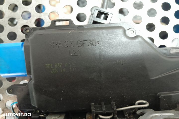 Broasca usa fata stanga 3D1837015AP Volkswagen VW Golf 6 [2008 - 2015 - 3