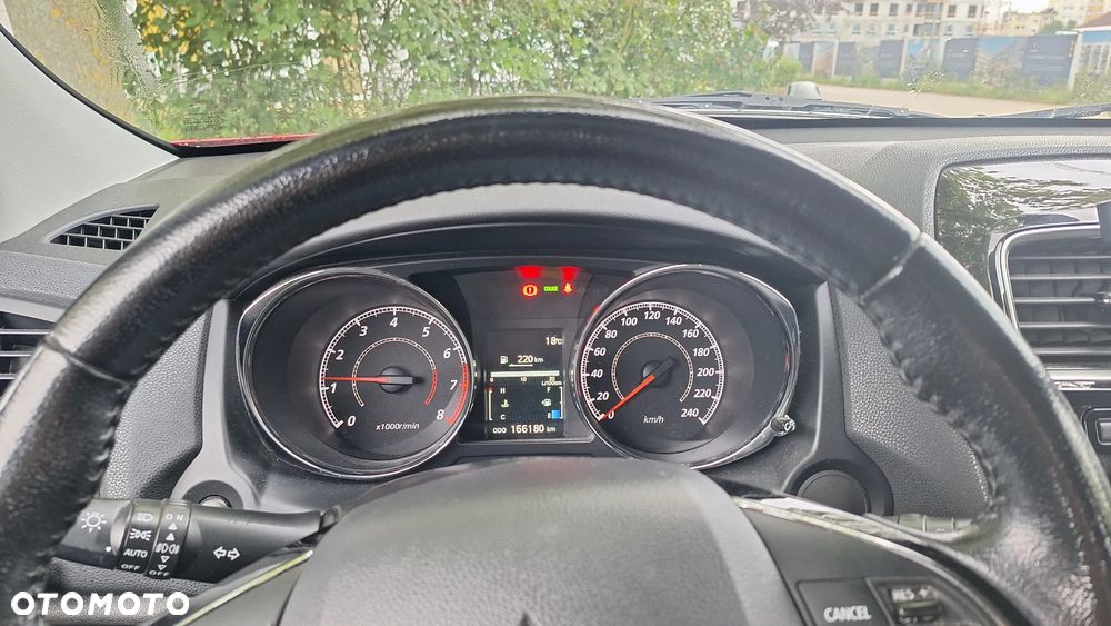 Mitsubishi ASX - 2