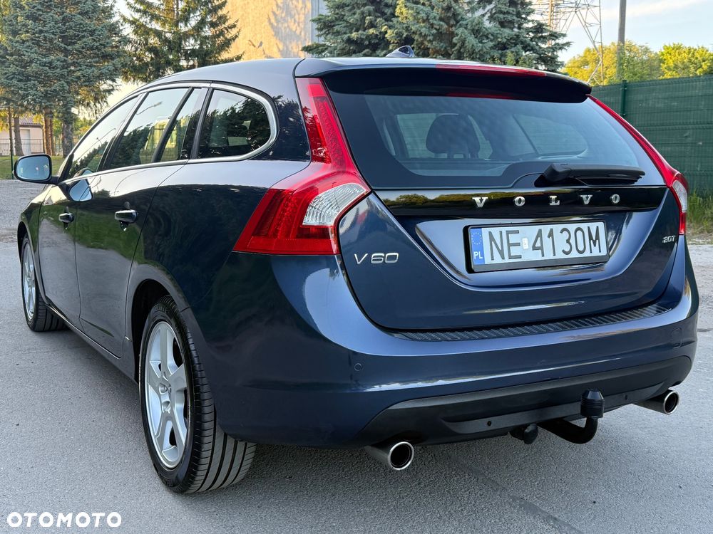 Volvo V60 2.0T - 8