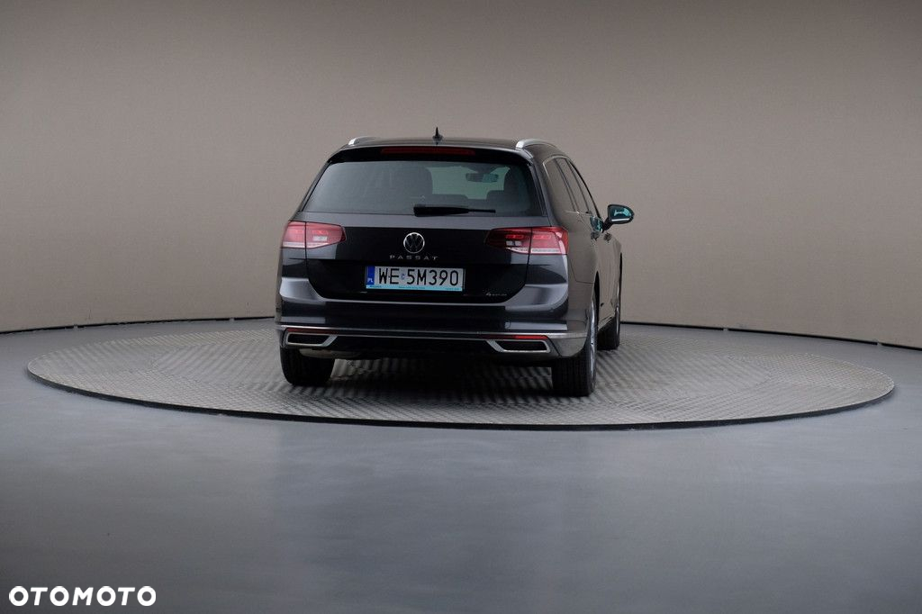Volkswagen Passat 2.0 TDI Elegance DSG - 5