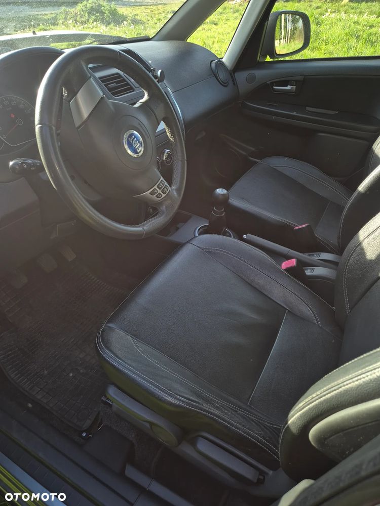 Fiat Sedici 1.6 16V 4x4 Emotion - 8