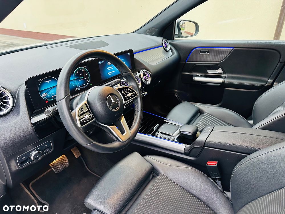 Mercedes-Benz EQA 250 - 14