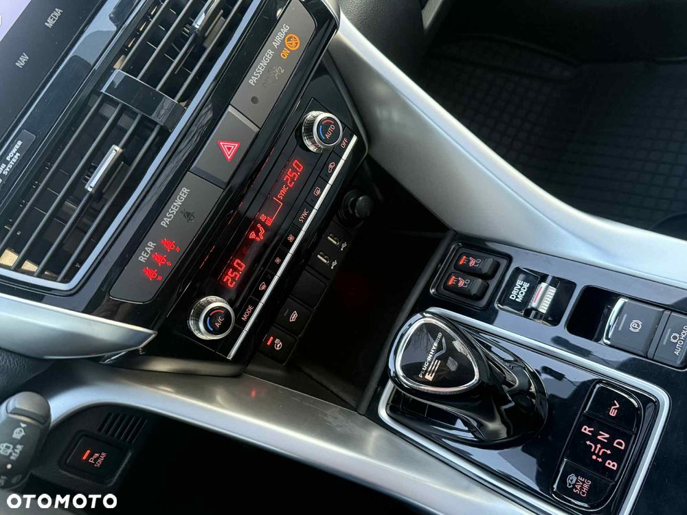 Mitsubishi Eclipse Cross 2.4 PHEV Instyle Plus - 14