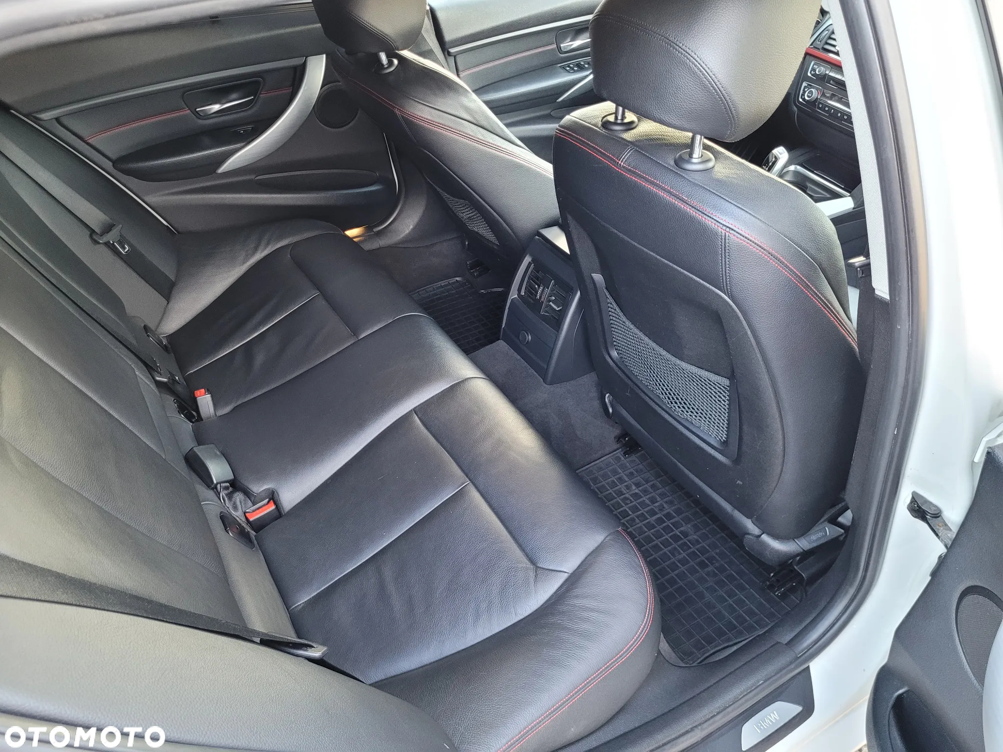 BMW Seria 3 320d Touring Sport-Aut Sport Line - 11