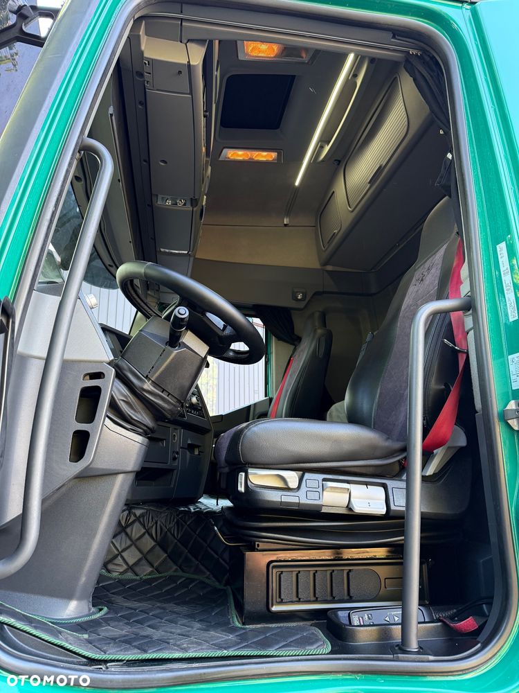 Renault T480 13 L Automat standard - 11