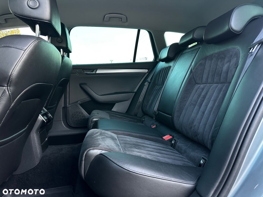 Skoda Superb 2.0 TSI 4x4 DSG Style - 27