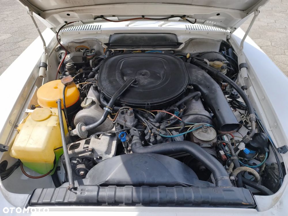 Mercedes-Benz SLC - 21