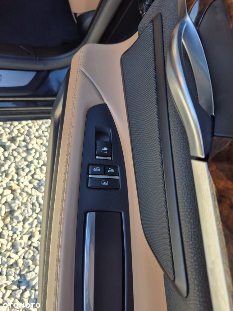 BMW Seria 7 730d xDrive - 9