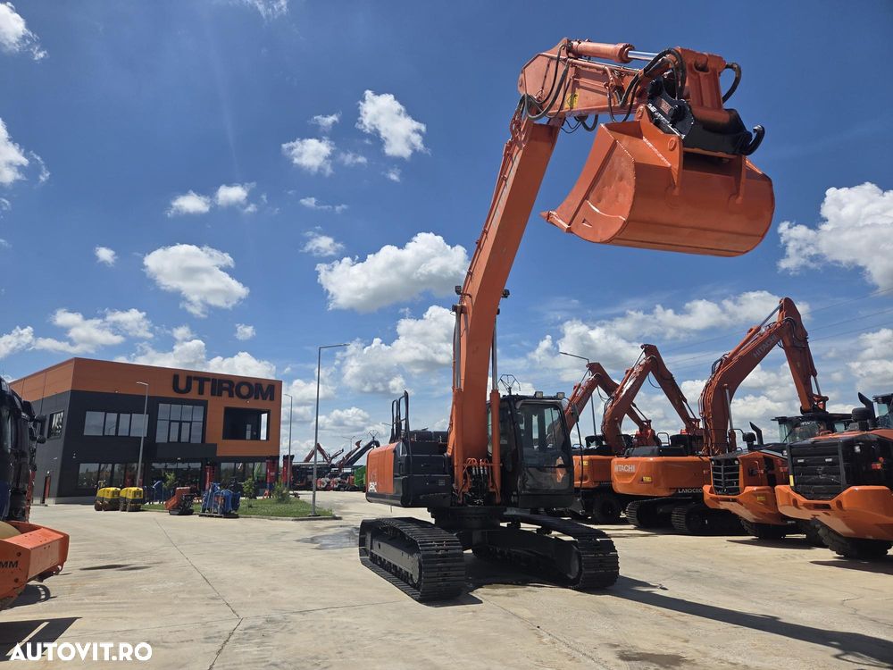 Hitachi ZX250LCN-6, 2019, 5.737h, CUPLA RAPIDA, cupa 1,55mc, inst picon, inst rotire, camera spate si laterale, latime 2,99m, ad sapare 7m, 3 pompe hidr HITACHI, consum 11,8l/h, lant 80% ok, ridica 16t, posibil leasing 3 ani-PROMOTIE 89.900 EUR+Tva - 7