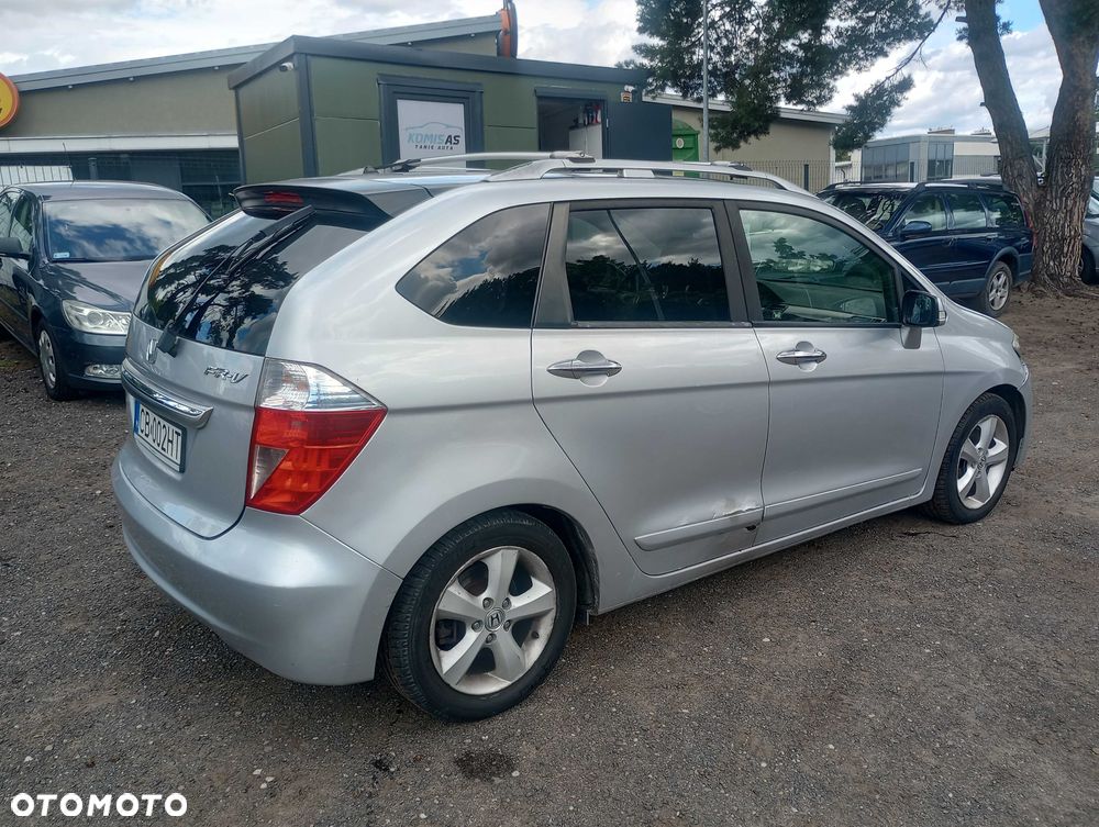 Honda FR-V - 8