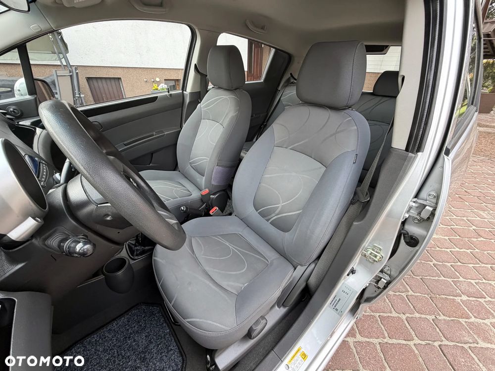 Chevrolet Spark 1.0 LT - 20