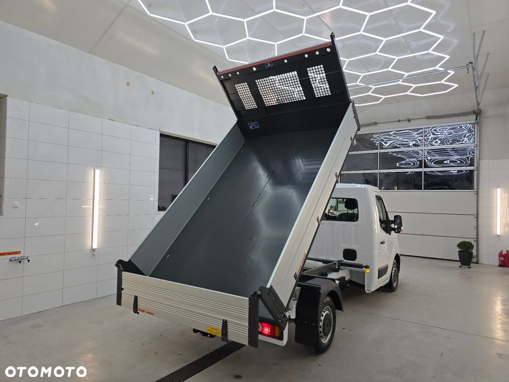 Renault MASTER 17Km WYWROTKA 3 STRONNA 1011Kg Ładowność SILNIK 2,3 AUTO NIE UŻYWANE NA GWARANCJI STAN NOWY NOWY NOWY SALON POLSKA TO SŁONIK BOGATE WYPOSAŻENIE HAK LEDY KLIMA TEMPOMAT - 7