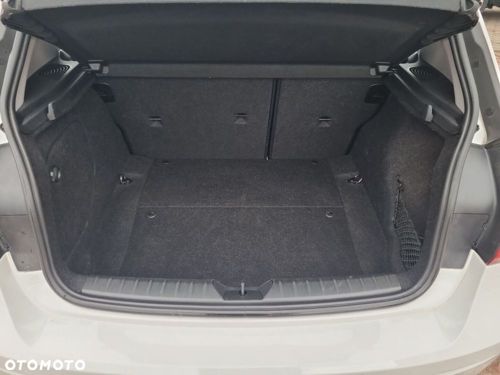 BMW Seria 1 118i - 13
