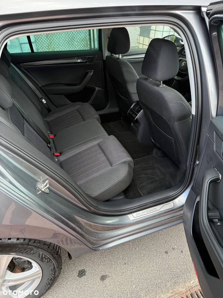 Skoda Superb 1.5 TSI DSG Ambition - 9