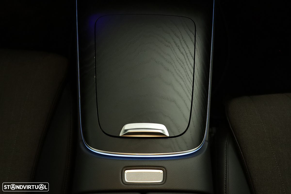 Mercedes-Benz E 300 Standard - 15