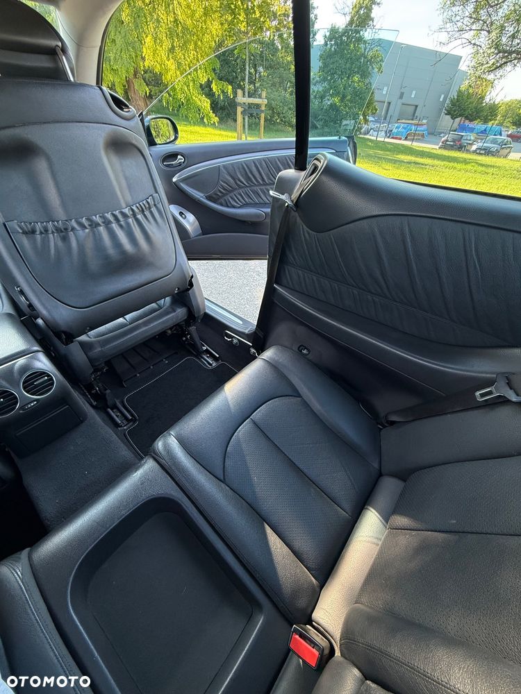 Mercedes-Benz CLK - 19