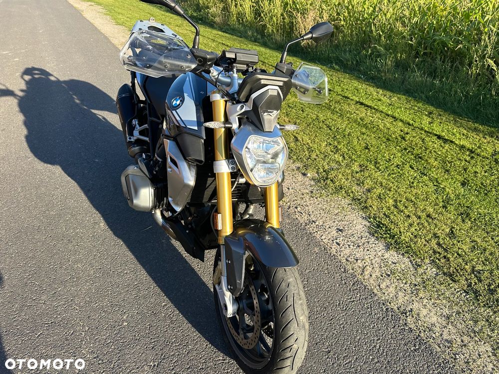 BMW R - 12