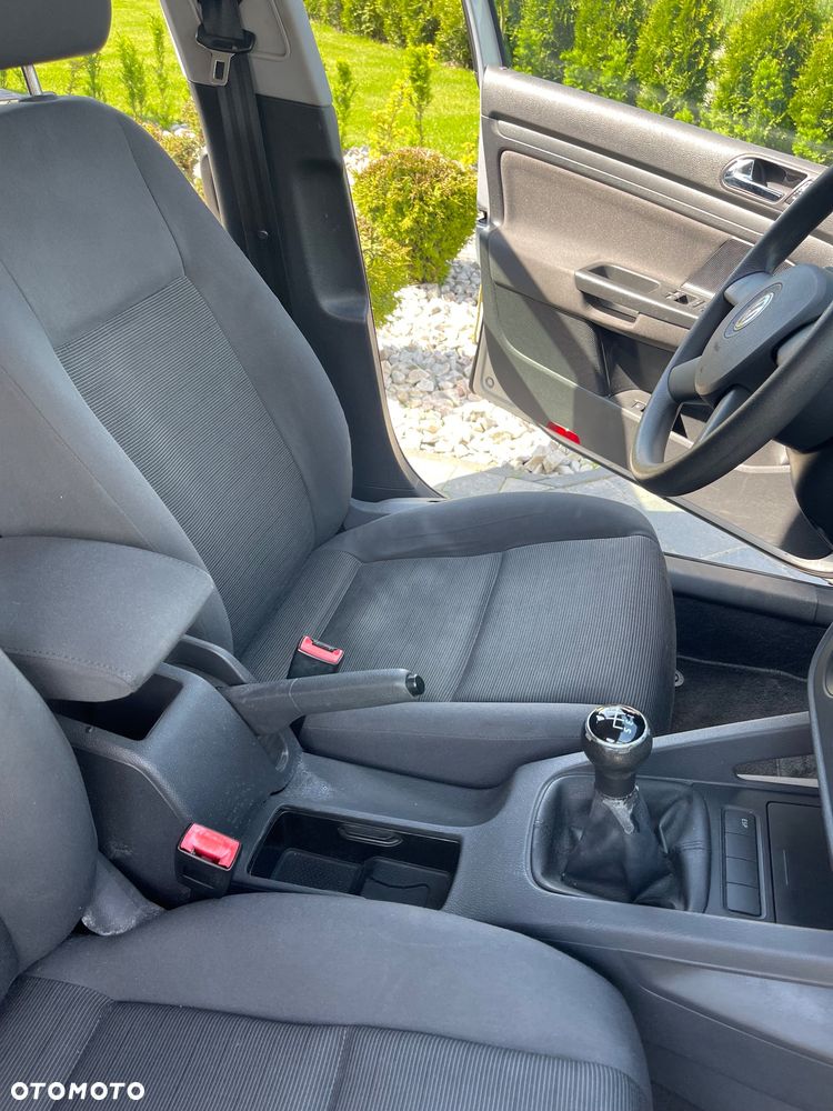 Volkswagen Golf 1.6 Comfortline - 17