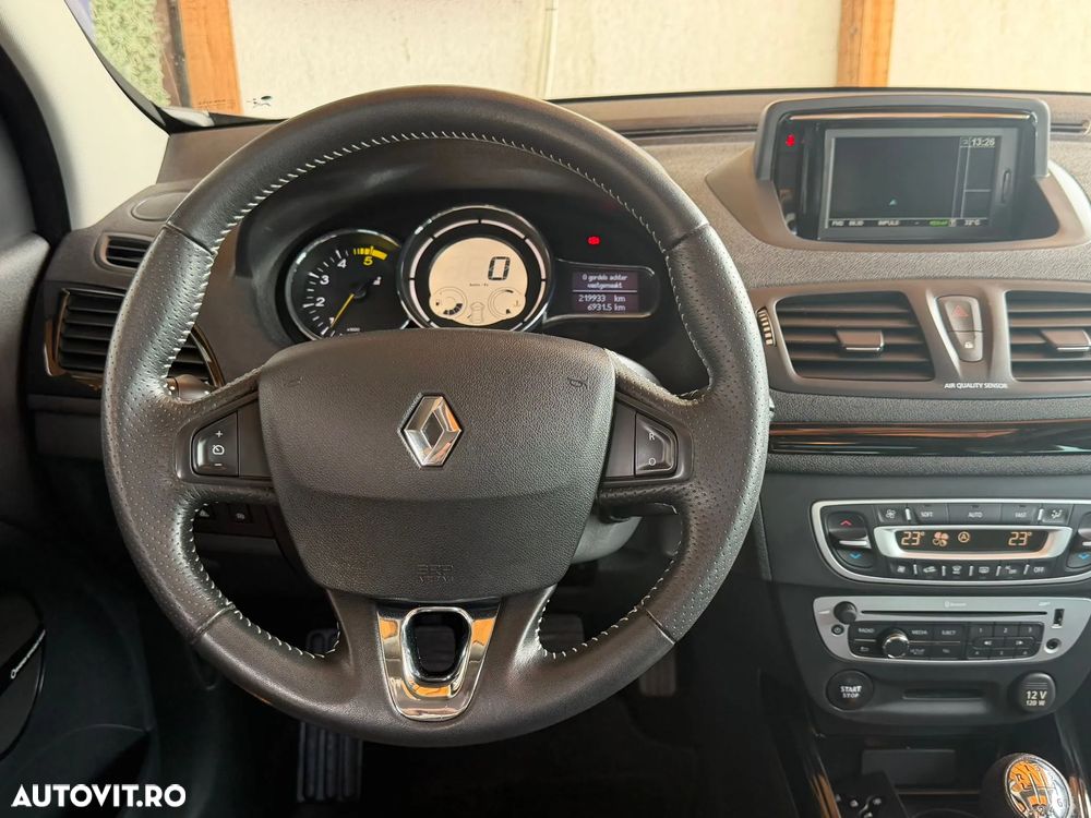 Renault Megane ENERGY dCi 110 Start & Stop Bose Edition - 10