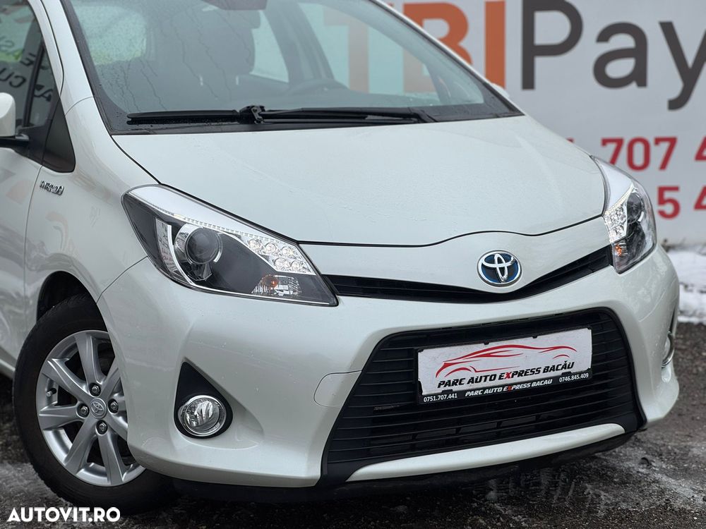 Toyota Yaris 1.5 VVT-i Lounge - 17