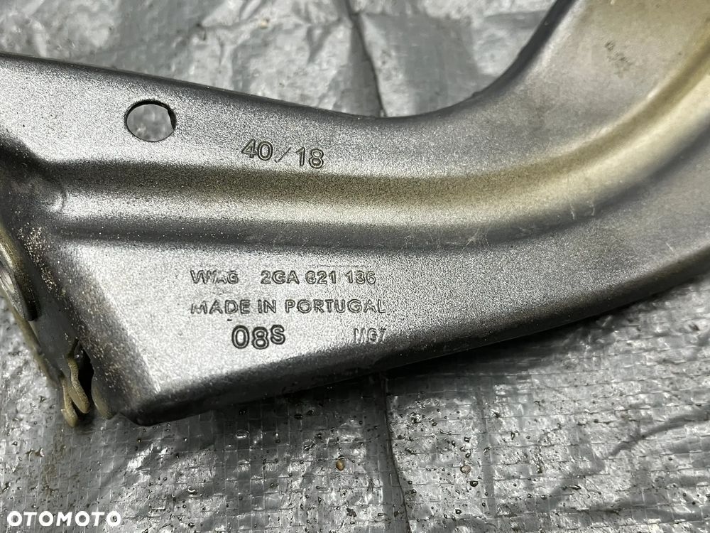 VW T-Roc Wspornik błotnika lewy prawy 2GA821135 2GA821136 - 6