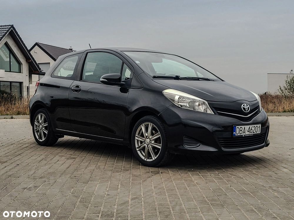Toyota Yaris 1.33 Premium - 2