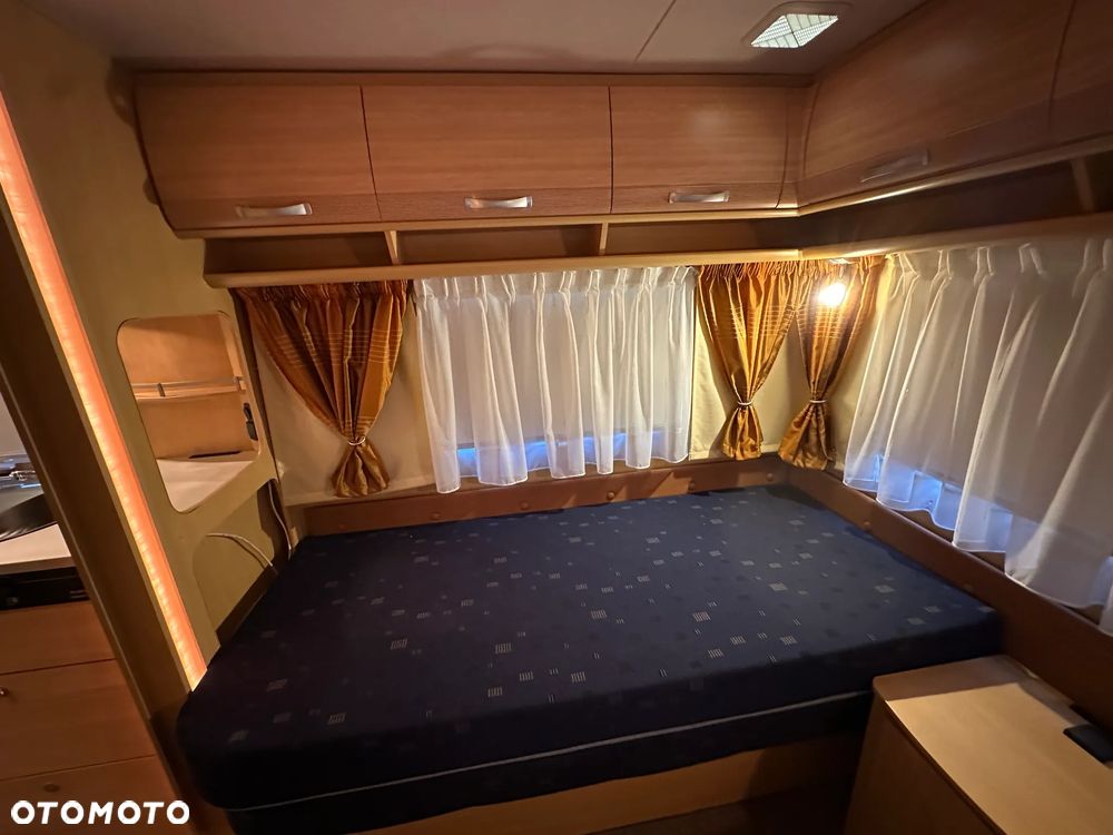 Dethleffs 510 CAMPER z napędem i przedsionkiem pompowanym !!! - 32