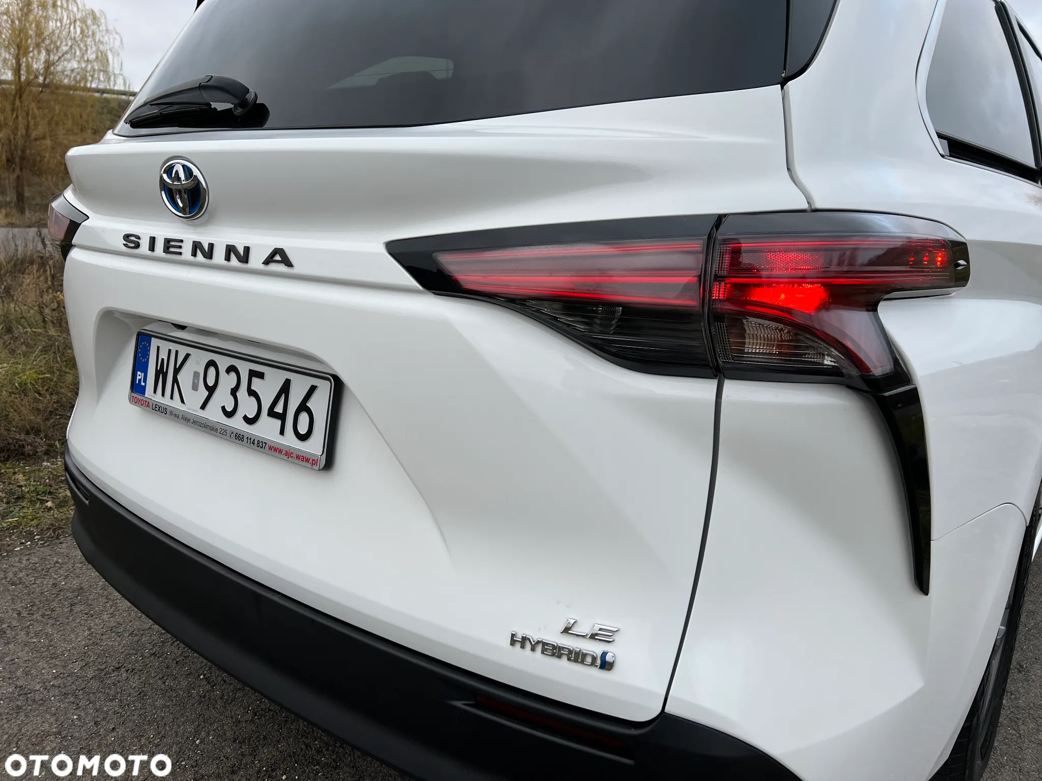 Toyota Sienna - 7