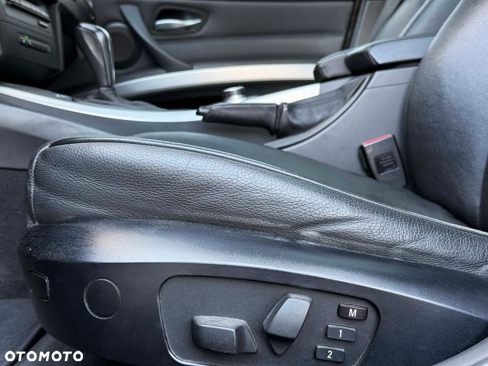BMW Seria 3 320d DPF - 31