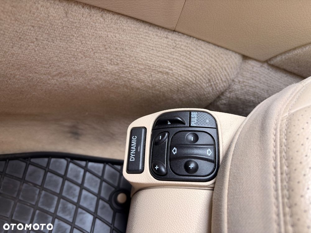 Mercedes-Benz Klasa E 350 7G-TRONIC Elegance - 9