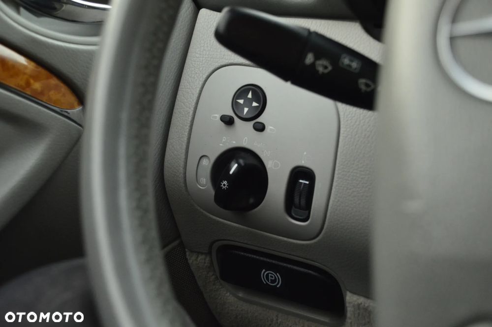 Mercedes-Benz CLK 320 Elegance - 36